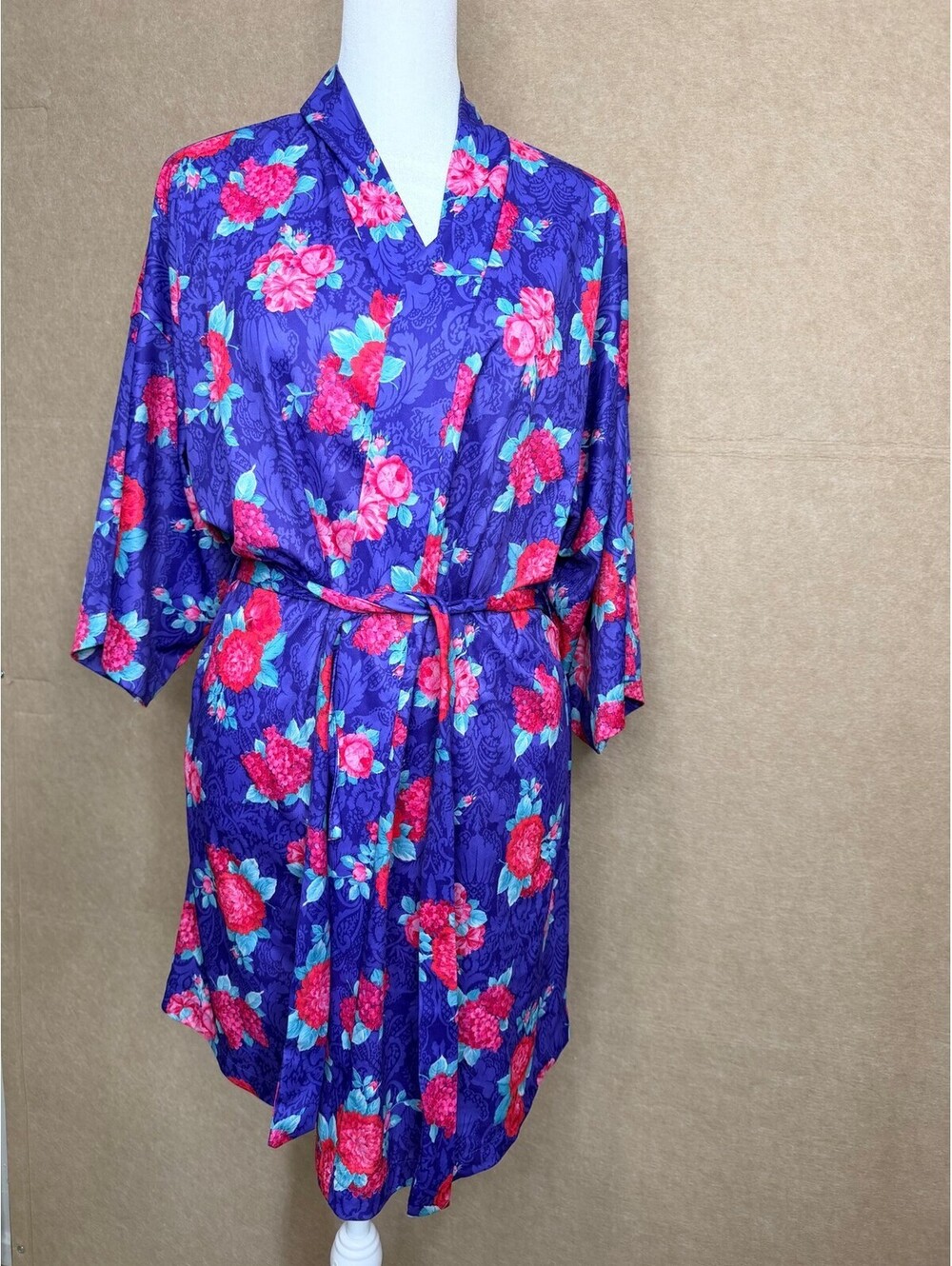 Nite images Floral kimono robe with tie belt size Large